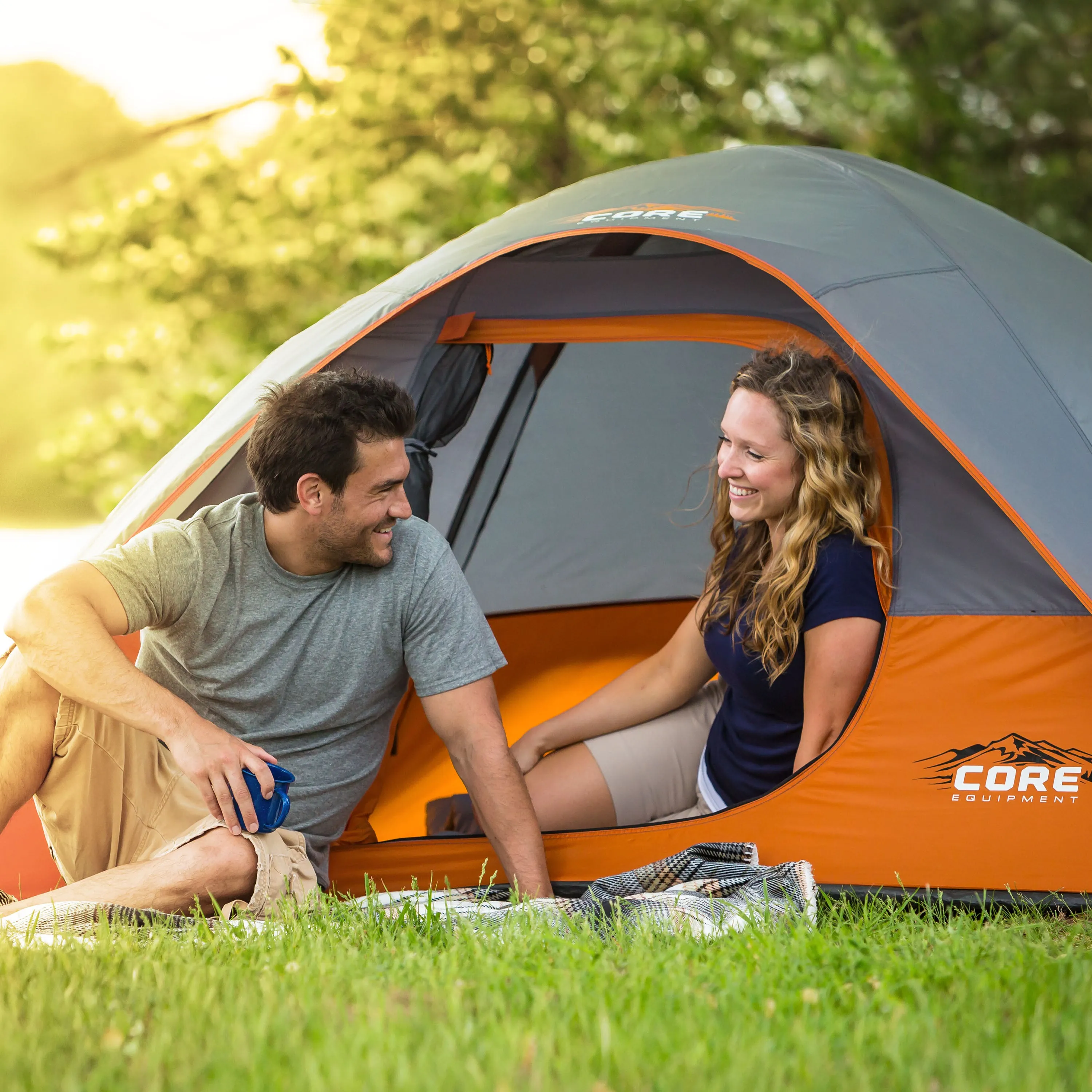 CORE 4 Person Dome Tent 9' x 7'